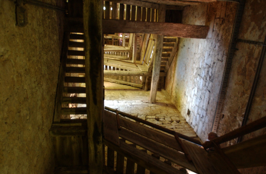 Rovinj
Blick von unten in das Treppenhaus des Kirchturms
